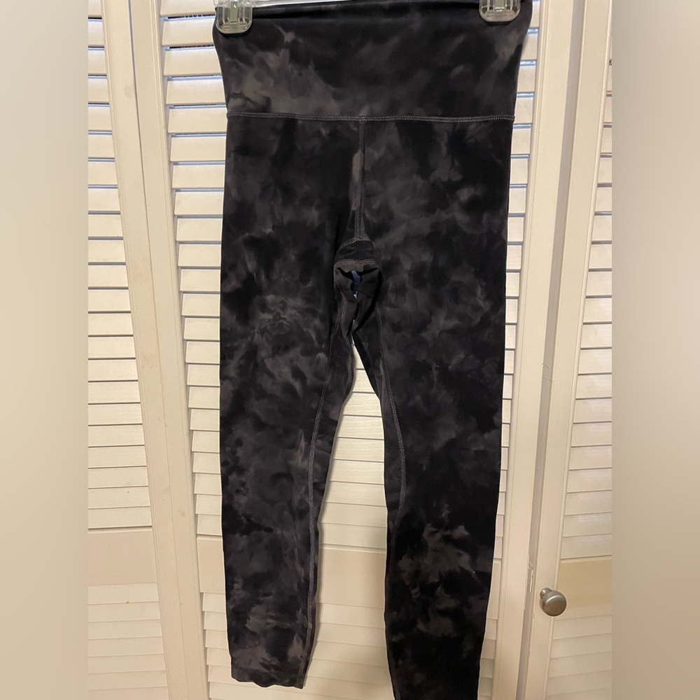 LuLu lemon tie dyed grey/black very soft fabric